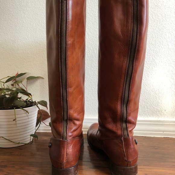 W’s 9.5 Frye Melissa Button Zip Boots -
Cognac - Picture 3 of 16